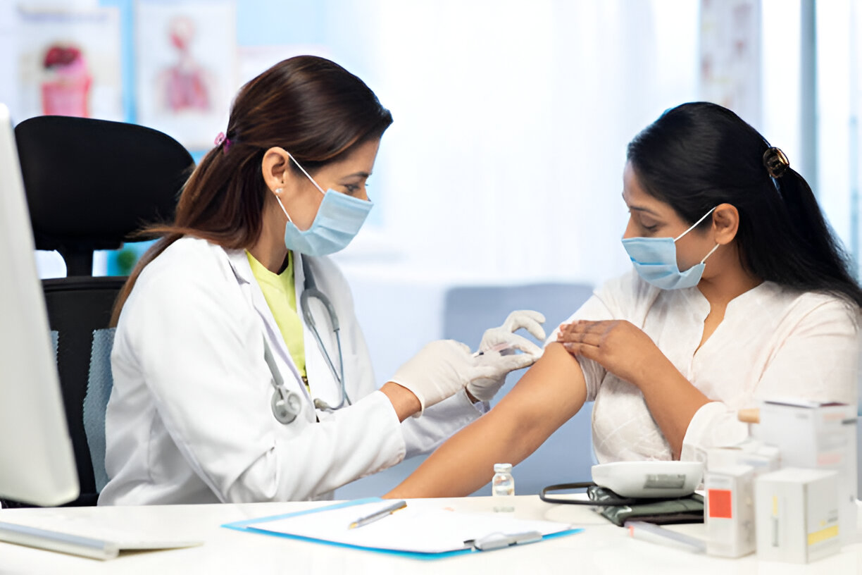 Patient getting vaccinated